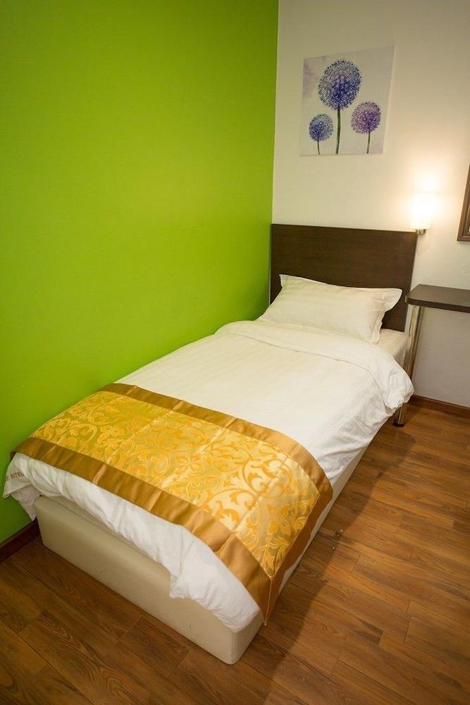 Hotel Zamburger Nur Ramadhan - Previously G Home Hotel Κότα Μπάρου Εξωτερικό φωτογραφία