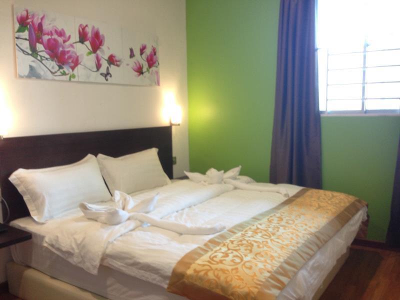 Hotel Zamburger Nur Ramadhan - Previously G Home Hotel Κότα Μπάρου Εξωτερικό φωτογραφία